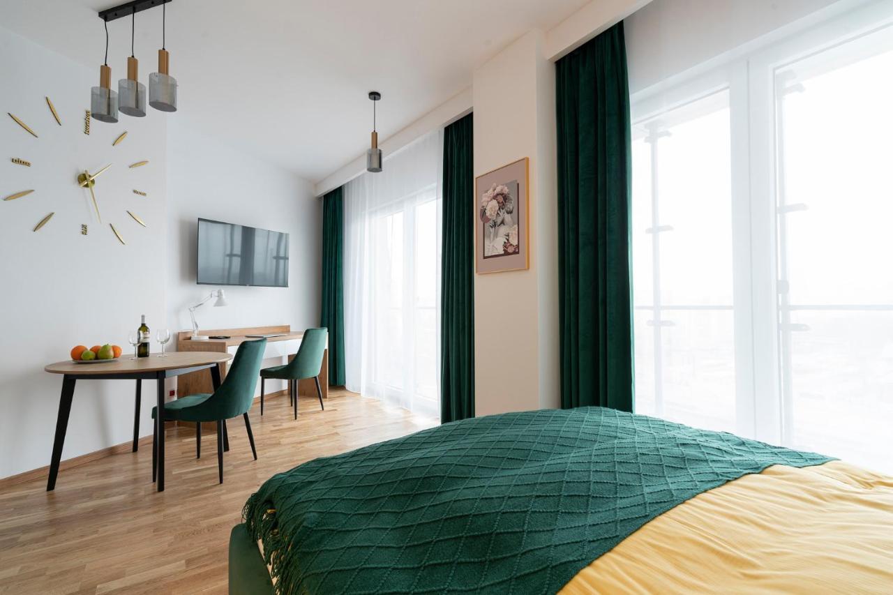 Apartamenty Wola Tower 바르샤바 외부 사진