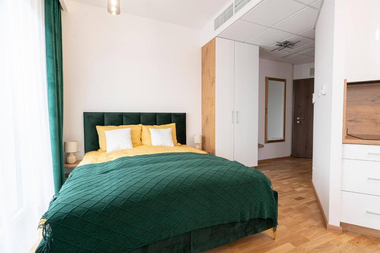 Apartamenty Wola Tower 바르샤바 외부 사진