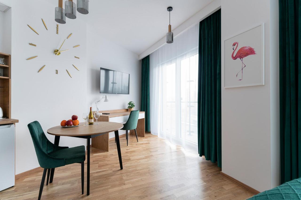 Apartamenty Wola Tower 바르샤바 외부 사진