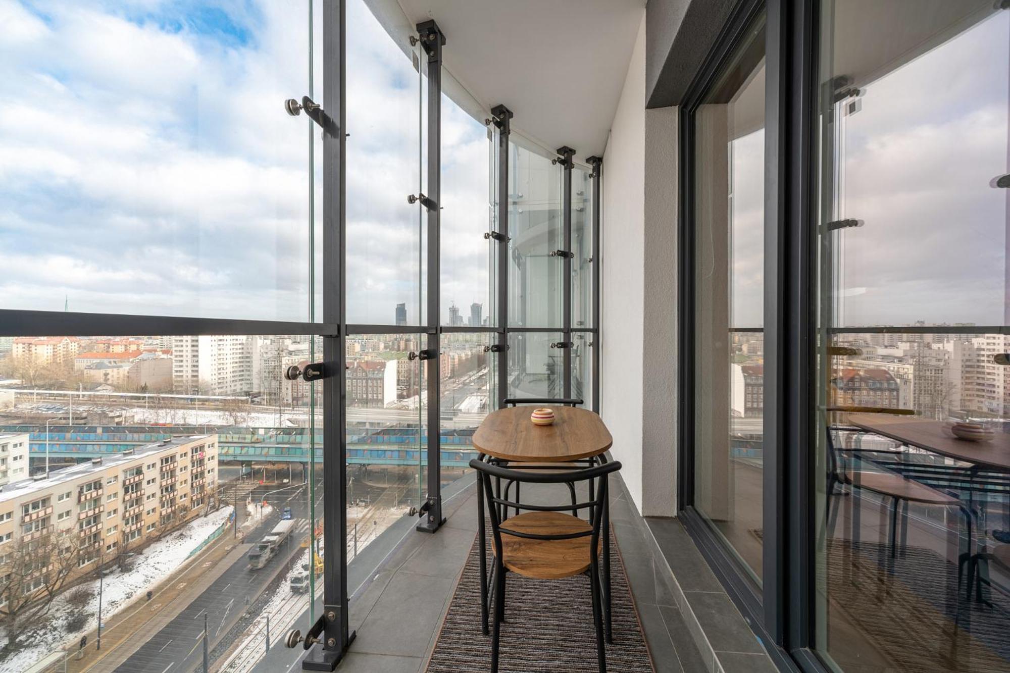 Apartamenty Wola Tower 바르샤바 외부 사진