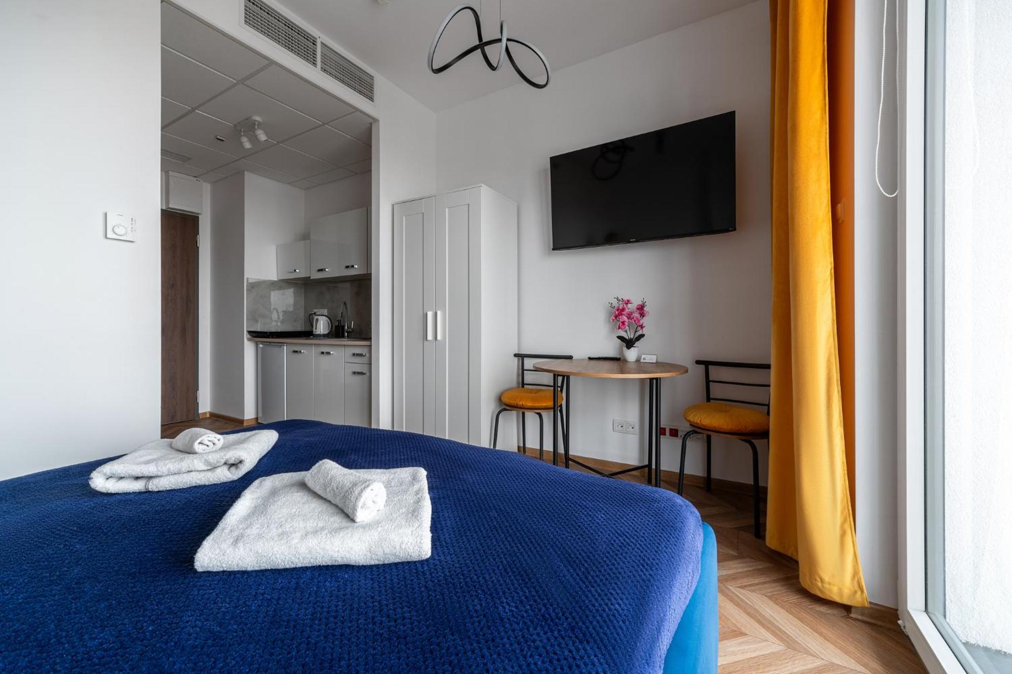 Apartamenty Wola Tower 바르샤바 외부 사진