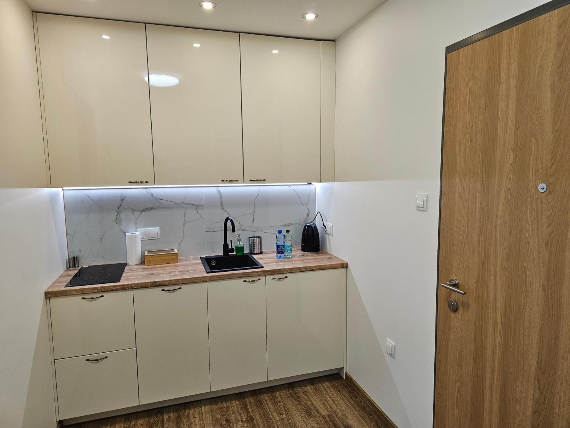 Apartamenty Wola Tower 바르샤바 외부 사진