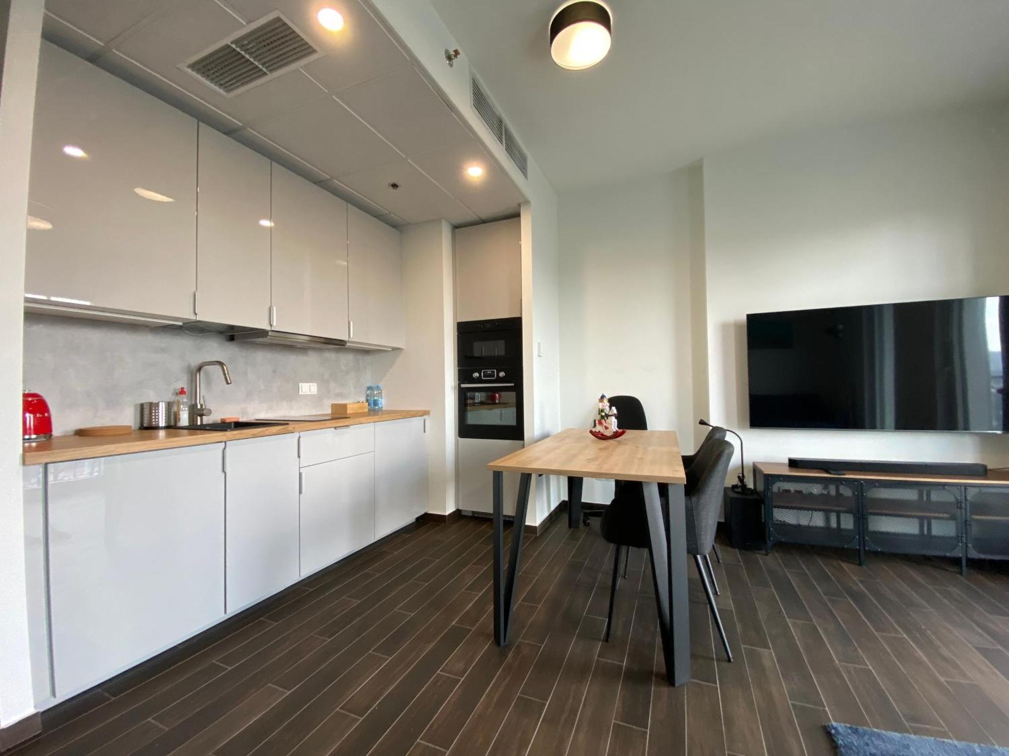 Apartamenty Wola Tower 바르샤바 외부 사진